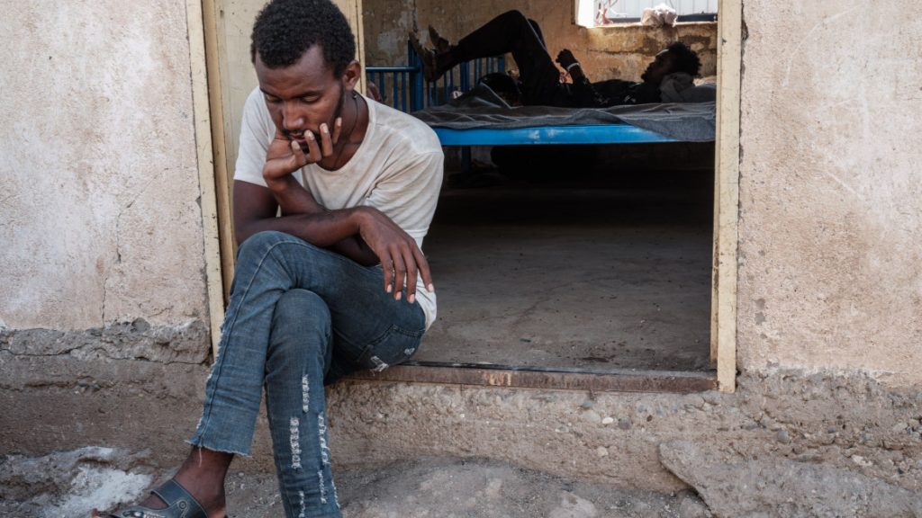 الصورة: اللاجئون الإريتريون يواجهون الاحتجاز التعسفي عند إعادتهم قسرا إلى بلادهم. Getty Images ©