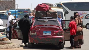 من السودان إلى مصر: العالقين في السودان … استمرار خطط الإجلاء والخارجية تعلن نقل البعثة من الخرطوم إلى مكان آخر في السودان