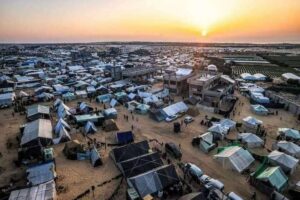 الأورومتوسطي يحذر من كارثة بيئية بسبب ارتفاع درجات الحرارة، ومن ارتكاب جيش الاحتلال مجزرة في بيت لاهيا